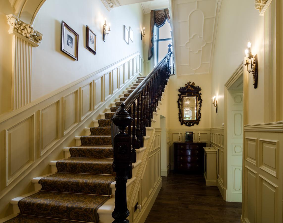 Crossbasket Castle Hotel & Restaurant High Blantyre المظهر الخارجي الصورة